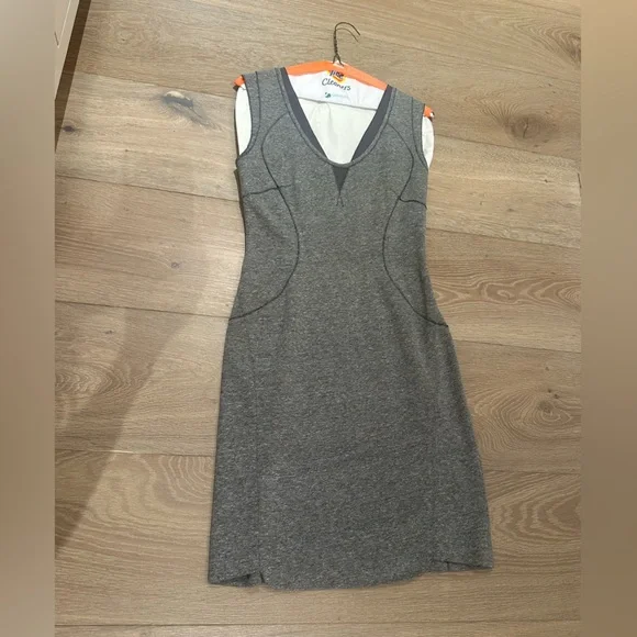 O'2nd Gray V-Neck Midi Dress - Picture 7 of 9
